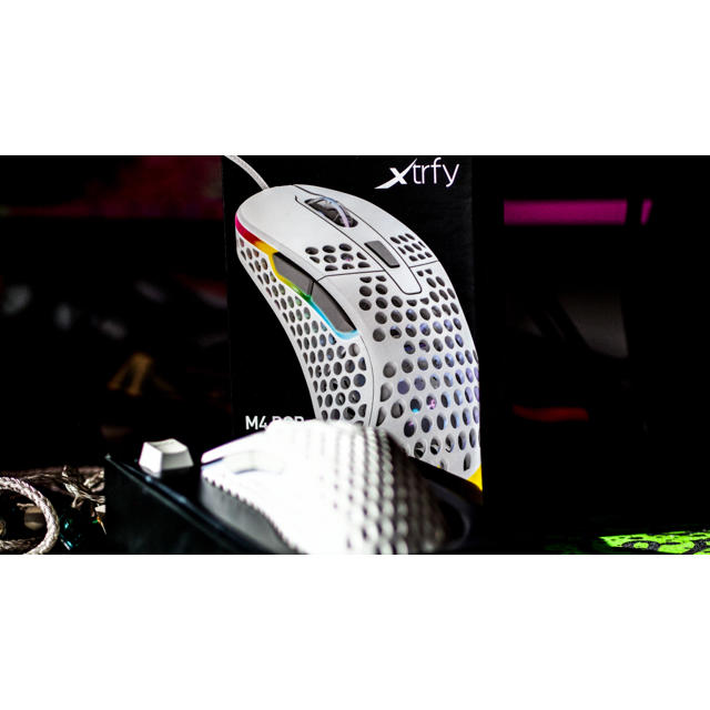 メーカー確認済み完動品 Xtrfy  M4 RGB ホワイト