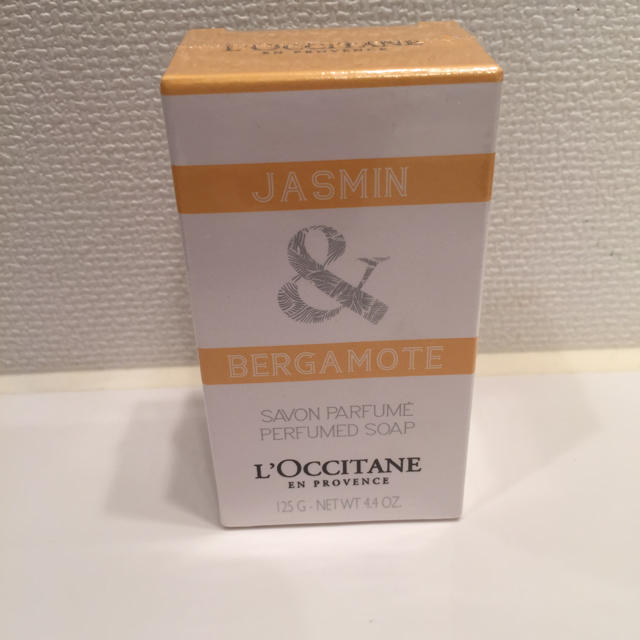 L'OCCITANE(ロクシタン)の♡新品♡ロクシタン♡ソープ♡ジャスミン♡ コスメ/美容のスキンケア/基礎化粧品(洗顔料)の商品写真