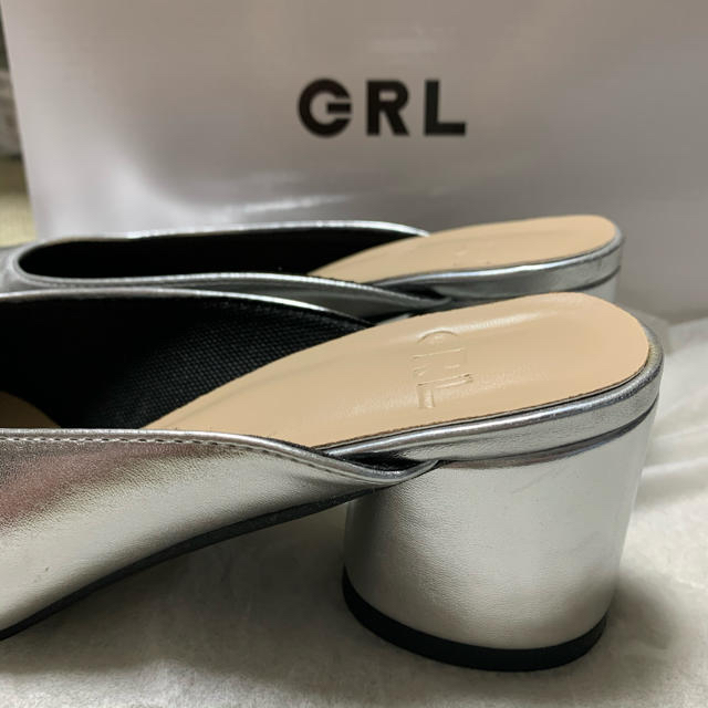 GRL(グレイル)のGRL シルバー サンダル 24.5cm レディースの靴/シューズ(サンダル)の商品写真