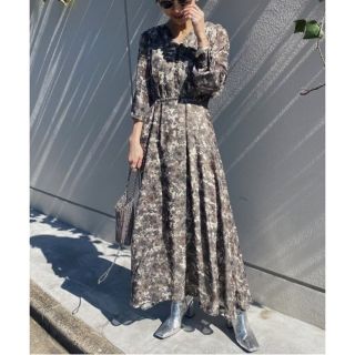 Ameri VINTAGE - 【新品】 アメリヴィンテージ 花柄ワンピースの通販 ...