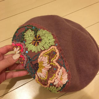 カシラ(CA4LA)のCA4LA 刺繍ベレー帽(ハンチング/ベレー帽)