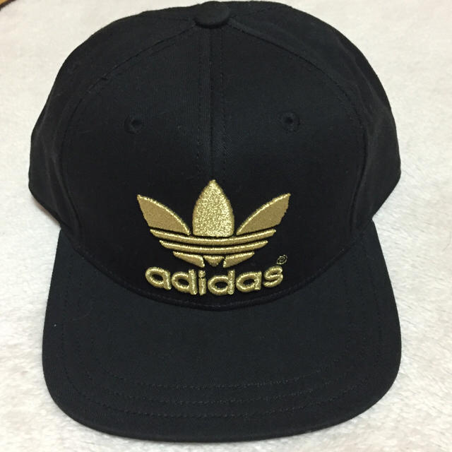 adidas(アディダス)のadidas スナップバック キャップ レディースの帽子(キャップ)の商品写真