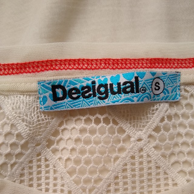 DESIGUAL(デシグアル)のデジグアルTシャツ レディースのトップス(Tシャツ(半袖/袖なし))の商品写真