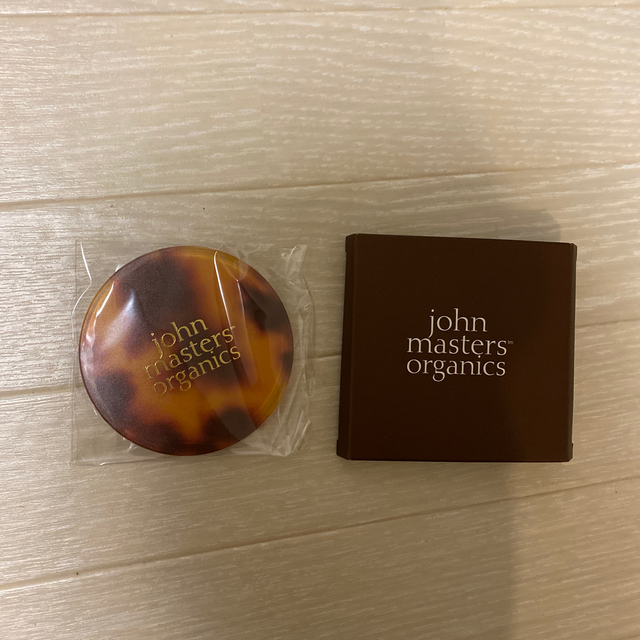 John Masters Organics(ジョンマスターオーガニック)のジョンマスターオーガニック　コンパクトミラー レディースのファッション小物(ミラー)の商品写真