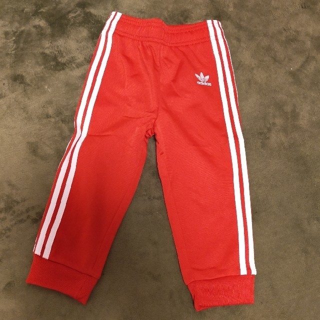 adidas(アディダス)のアディダスジャージ上下 90 キッズ/ベビー/マタニティのキッズ服男の子用(90cm~)(その他)の商品写真