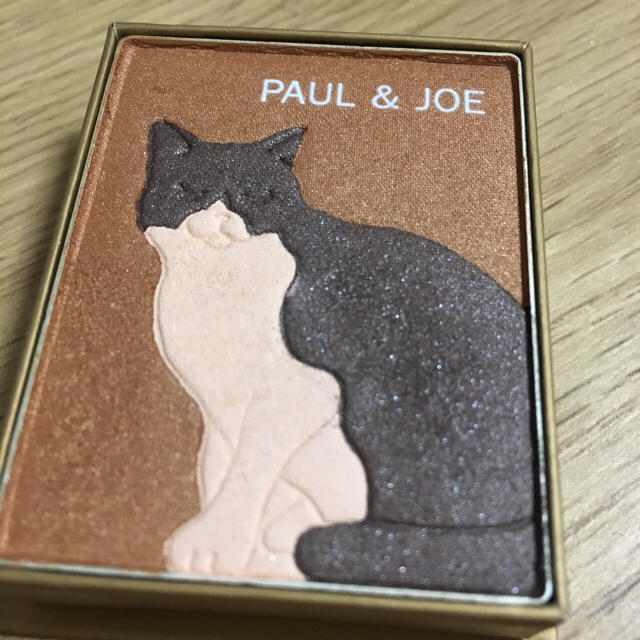 PAUL & JOE(ポールアンドジョー)のくう様専用 猫コスメ Paul & Joe♡ コスメ/美容のベースメイク/化粧品(アイシャドウ)の商品写真