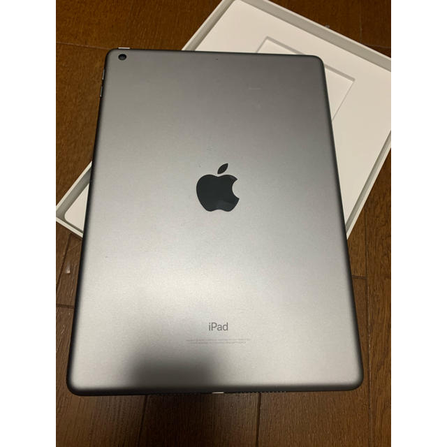 iPad 第5世代 WiFiモデル 32G スペースグレイ