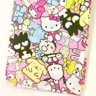 サンリオ(サンリオ)の新品  サンリオキャラクター  ピンク  綿100%  生地  布(生地/糸)