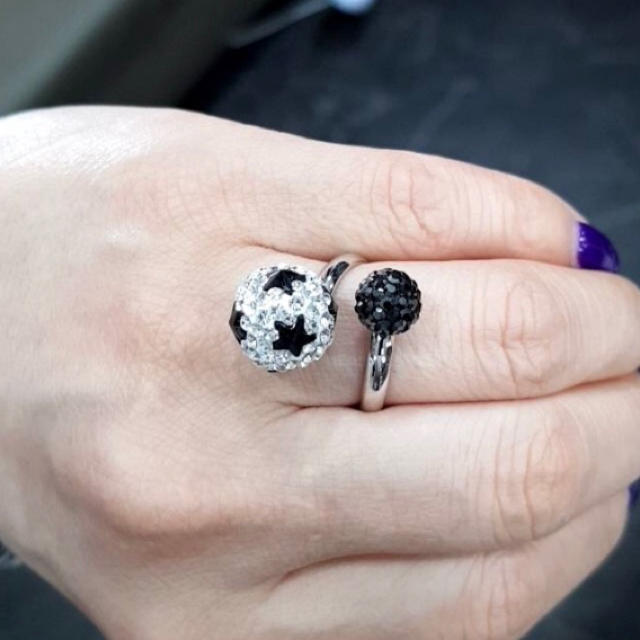 SWAROVSKI(スワロフスキー)のSALE キラキラ星2玉リング レディースのアクセサリー(リング(指輪))の商品写真