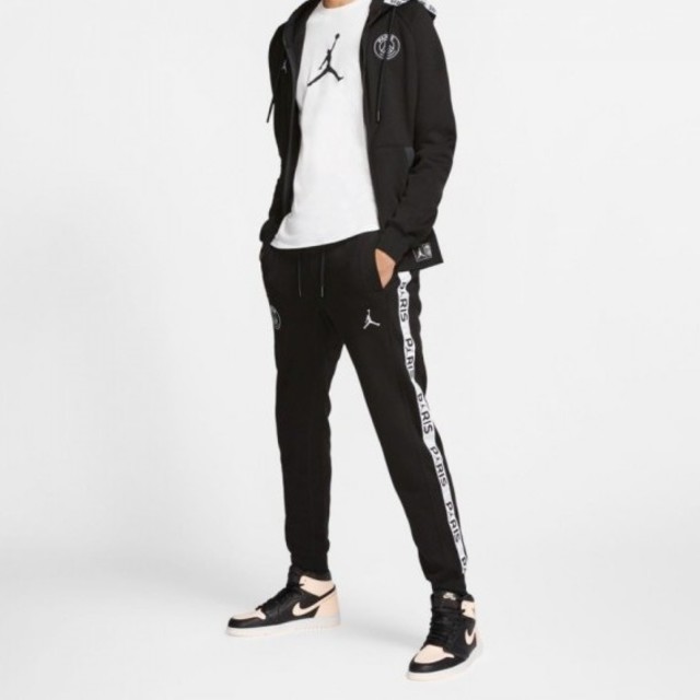 NIKE(ナイキ)の入手困難【S】JORDAN PSG Fleece Pant パリサンジェルマン メンズのパンツ(その他)の商品写真