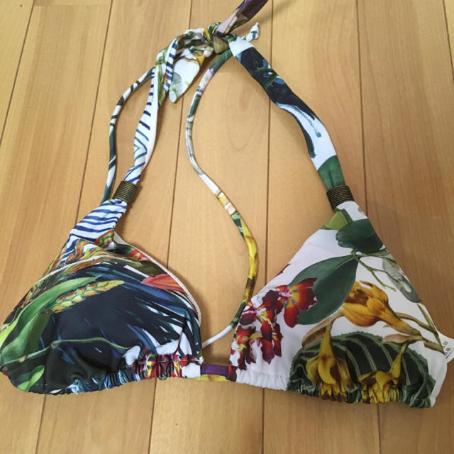 DESIGUAL(デシグアル)のDesigual Swimwear デシグアル 水着 2点セット ビキニ 花柄 レディースの水着/浴衣(水着)の商品写真