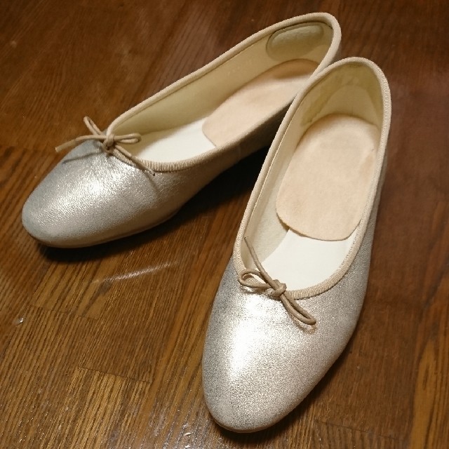 Odette e Odile(オデットエオディール)のOdette e Odile ディープバレリーナ ゴールド 24cm レディースの靴/シューズ(バレエシューズ)の商品写真