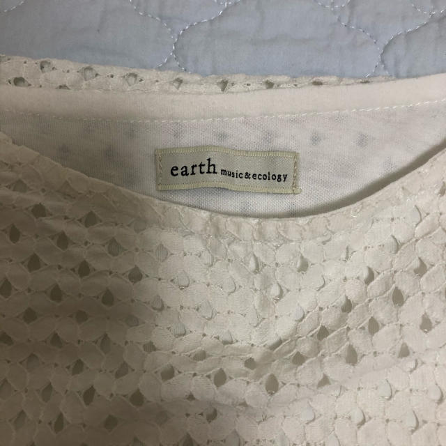 earth music & ecology(アースミュージックアンドエコロジー)の【まきのかよ様】earth music&ecology 白Tシャツ レディースのトップス(Tシャツ(半袖/袖なし))の商品写真