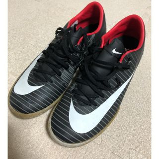 ナイキ(NIKE)のフットサルシューズ(室内用)(シューズ)