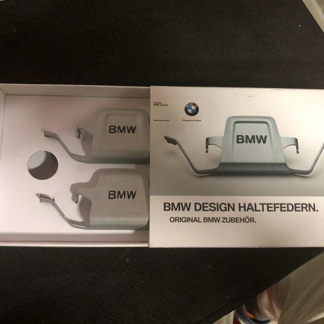 BMW(ビーエムダブリュー)のBMW オリジナルアクセサリーパーツ ブレーキパットホルダー キャリパー 自動車/バイクのバイク(パーツ)の商品写真