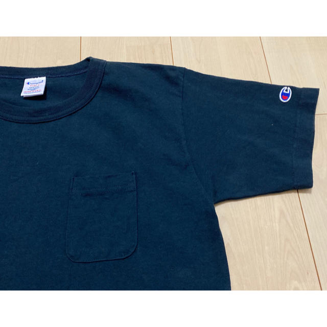 Champion(チャンピオン)のチャンピオン　Tシャツ　紺　M メンズのトップス(Tシャツ/カットソー(半袖/袖なし))の商品写真