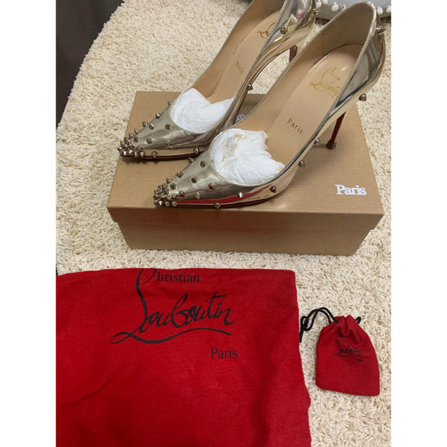 Christian Louboutin(クリスチャンルブタン)のクリスチャンルブタン♡スタッズシルバーパンプス10㎝ レディースの靴/シューズ(ハイヒール/パンプス)の商品写真