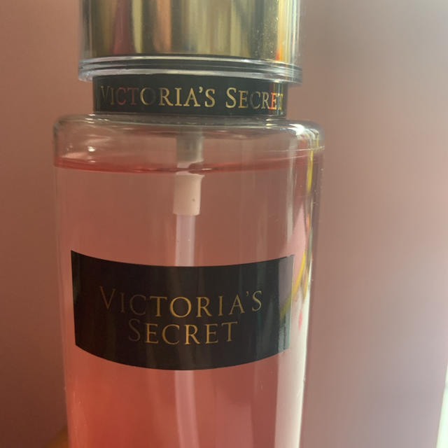Victoria's Secret(ヴィクトリアズシークレット)のヴィクトリアシークレット ミスト コスメ/美容の香水(香水(女性用))の商品写真