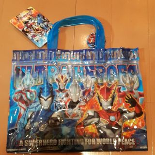 バンダイ(BANDAI)の【新品】バンダイ　ウルトラヒーローズ　プールバック(トートバッグ)