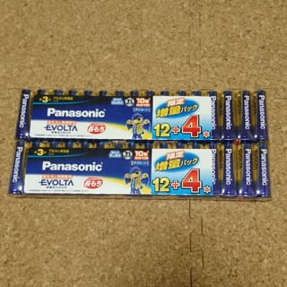 パナソニック(Panasonic)のPanasonic EVOLTA 単3形  乾電池 32本(バッテリー/充電器)