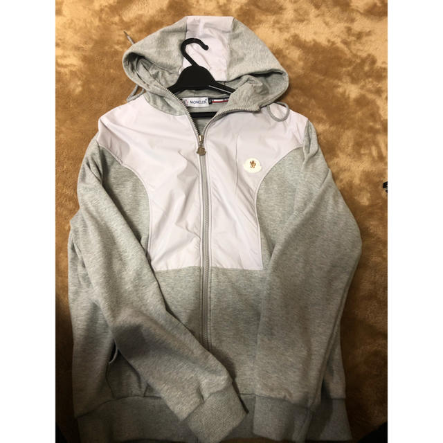 MONCLER(モンクレール)のモンクレール　パーカー メンズのトップス(パーカー)の商品写真