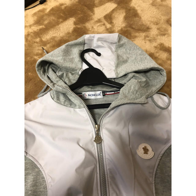 MONCLER(モンクレール)のモンクレール　パーカー メンズのトップス(パーカー)の商品写真