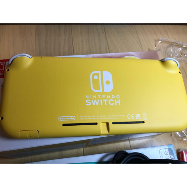 Nintendo Switch - Switch lite イエローの通販 by とり's shop｜ニンテンドースイッチならラクマ 人気在庫