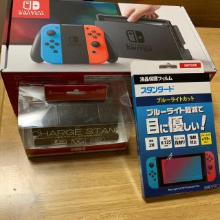 ニンテンドウ(任天堂)のちゃんめも様専用NINTENDO SWITCH Ｌグリーン／Rピンク(家庭用ゲーム機本体)