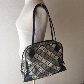 エムシーエム(MCM)の正規品 使いやすいショルダーバッグ(ショルダーバッグ)