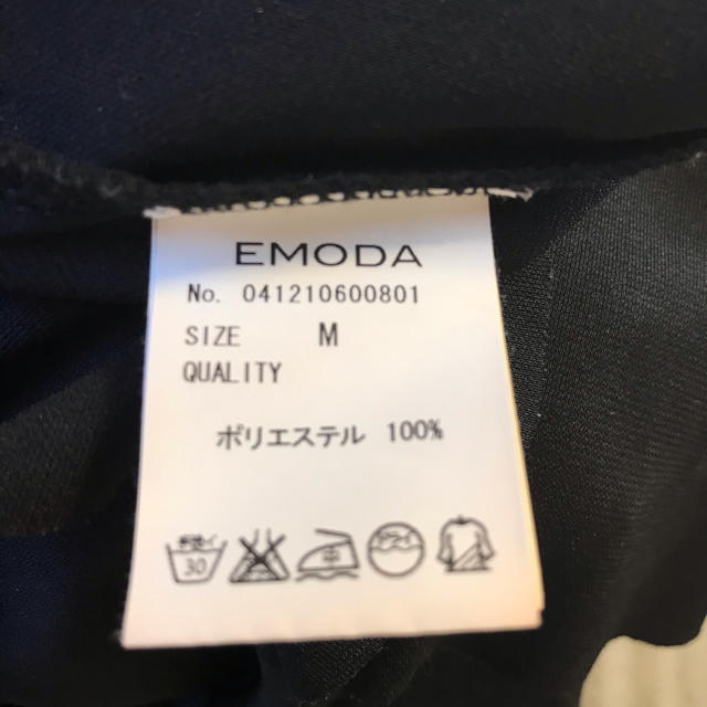 EMODA(エモダ)のEMODA バックロング　チュニック　Mサイズ　ブラック レディースのトップス(チュニック)の商品写真