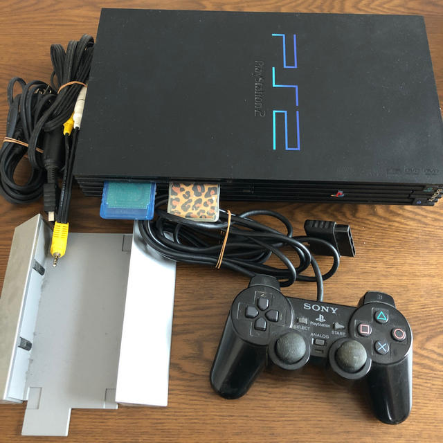 PlayStation2(プレイステーション2)のプレイステーション2 本体セット！ エンタメ/ホビーのゲームソフト/ゲーム機本体(家庭用ゲーム機本体)の商品写真