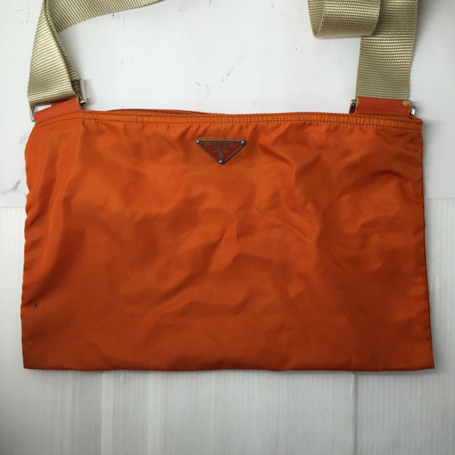 PRADA(プラダ)のプラダ  ナイロンショルダーポーチ レディースのバッグ(ショルダーバッグ)の商品写真