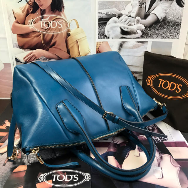 TOD'S(トッズ)の【正規品】ほぼ未使用✨TOD'S トッズ 2way『クロスボディ』D-bag レディースのバッグ(ショルダーバッグ)の商品写真