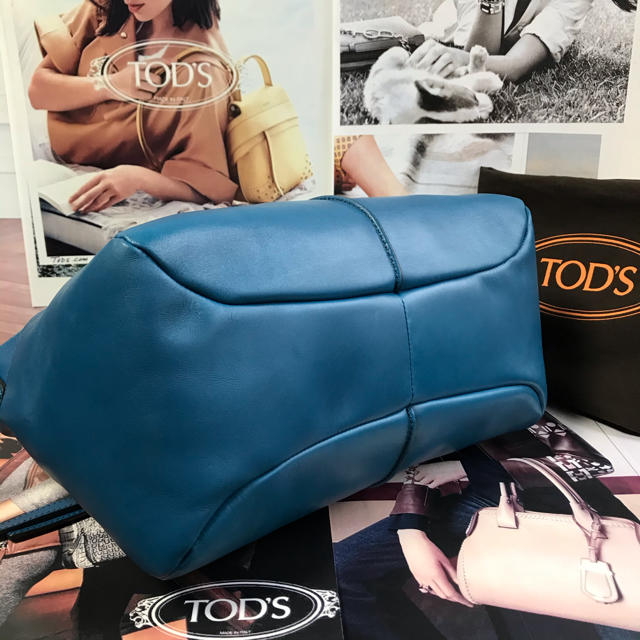 TOD'S(トッズ)の【正規品】ほぼ未使用✨TOD'S トッズ 2way『クロスボディ』D-bag レディースのバッグ(ショルダーバッグ)の商品写真