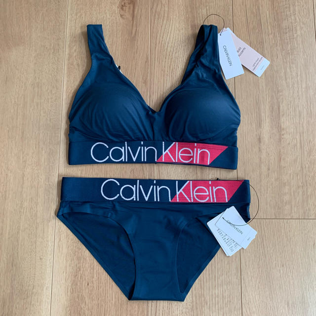 【新品】Calvin Klein カルバンクライン ブラショーツ 上下セット