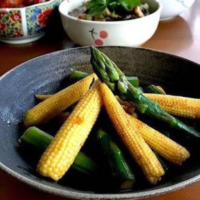 🌽山梨県産🌽ヤングコーン🌽朝どり発送🌽 食品/飲料/酒の食品(野菜)の商品写真