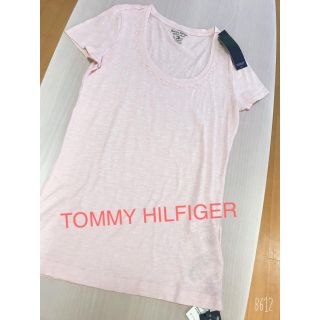 トミーヒルフィガー(TOMMY HILFIGER)のTOMMY HILFIGER❤︎淡ピンク色 Tシャツ カットソー 新品(Tシャツ(半袖/袖なし))