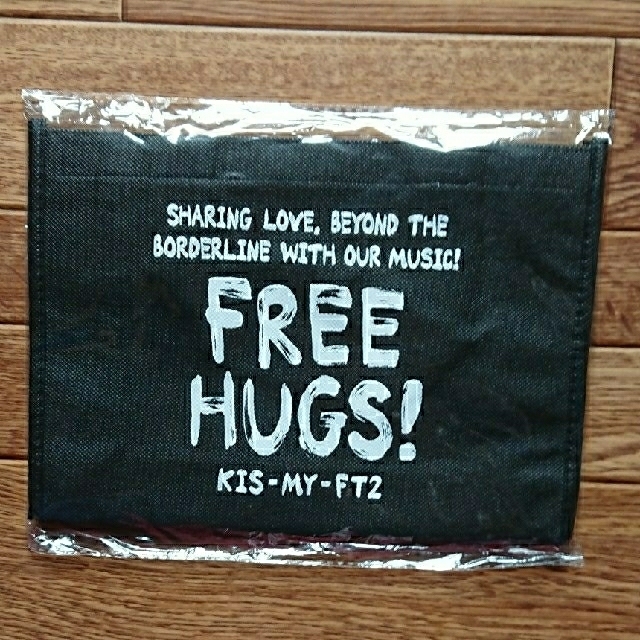 Kis-My-Ft2(キスマイフットツー)のKis-My-Ft2 FREE HUGS! 会場限定特典 ミニト－トバッグ エンタメ/ホビーのタレントグッズ(アイドルグッズ)の商品写真