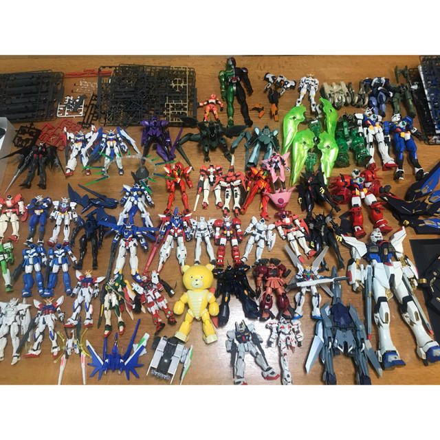 ガンプラ　のパーツ　ジャンク品