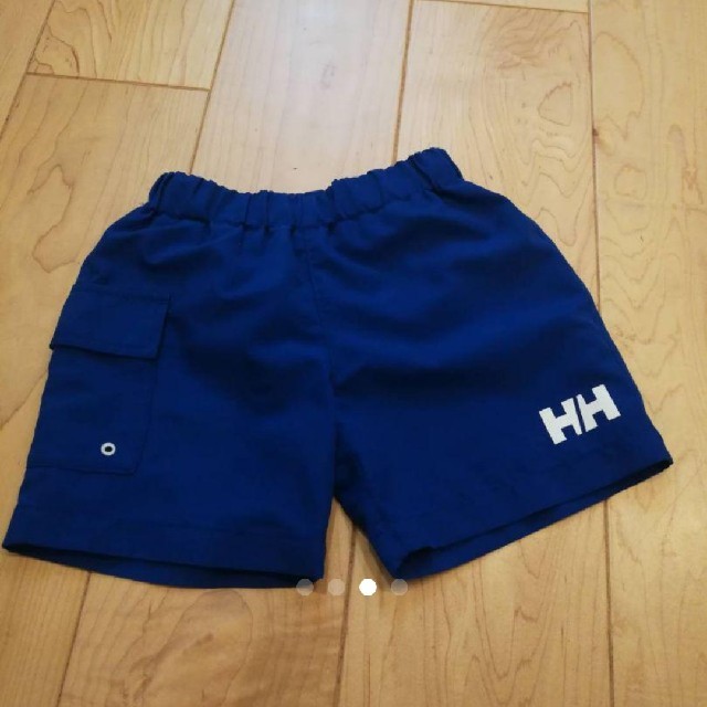 HELLY HANSEN(ヘリーハンセン)の3点セット！ヘリーハンセン　ラッシュガード、水着、帽子 キッズ/ベビー/マタニティのキッズ服男の子用(90cm~)(水着)の商品写真