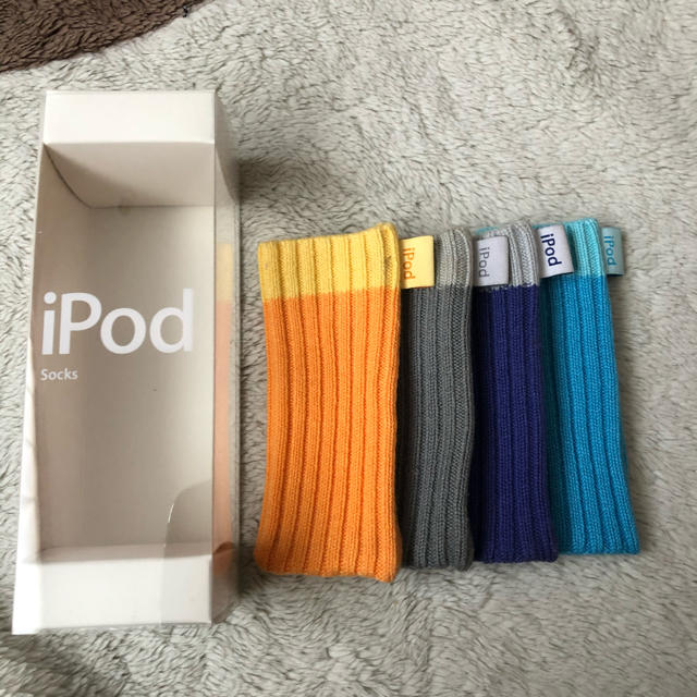 Apple(アップル)のiPodソックス スマホ/家電/カメラのスマホアクセサリー(iPadケース)の商品写真