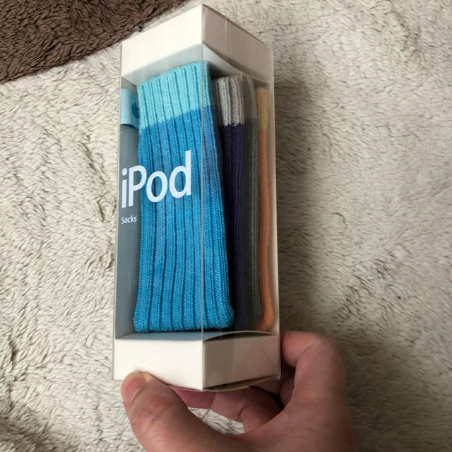 Apple(アップル)のiPodソックス スマホ/家電/カメラのスマホアクセサリー(iPadケース)の商品写真