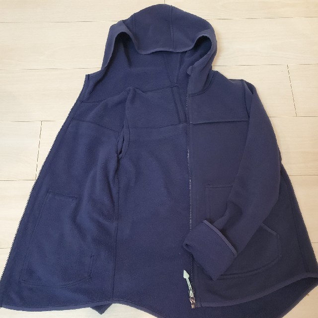 lululemon(ルルレモン)のIvviva イヴィヴァ　ジャケット　サイズ１０ キッズ/ベビー/マタニティのキッズ服女の子用(90cm~)(ジャケット/上着)の商品写真