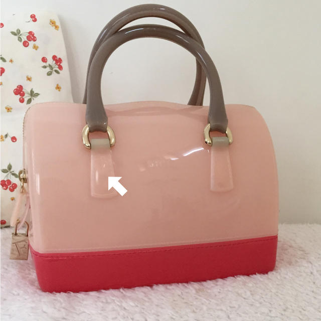 Furla(フルラ)の美品苺みるくキャンディバッグFURLA レディースのバッグ(ボストンバッグ)の商品写真