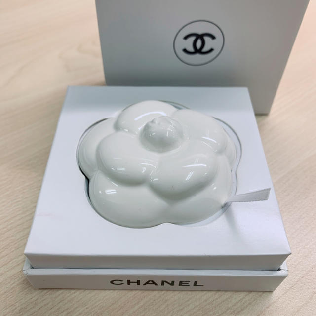 CHANEL(シャネル)のCHANEL シャネル アロマストーン ペーパーウェイト コスメ/美容のコスメ/美容 その他(その他)の商品写真