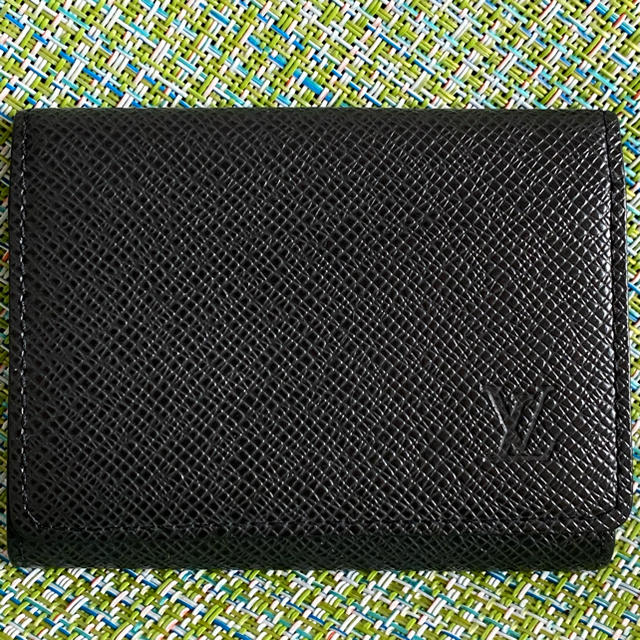 LOUIS VUITTON(ルイヴィトン)のルイヴィトン【タイガ　カードケース　Ｍ３０９２２】 メンズのファッション小物(名刺入れ/定期入れ)の商品写真