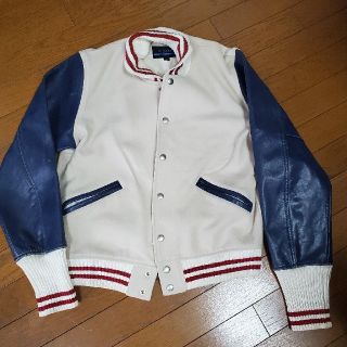 バーバリーブルーレーベル(BURBERRY BLUE LABEL)のBURBERRY　スタジャン(スタジャン)