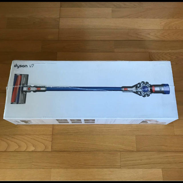 Dyson(ダイソン)のdyson SV11FFOLB 2018年モデル スマホ/家電/カメラの生活家電(掃除機)の商品写真