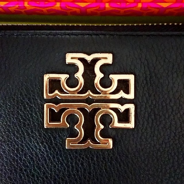 Tory Burch(トリーバーチ)のピーコ様 専用 美品 トリーバーチTORY BURCH  長財布 メンズのファッション小物(長財布)の商品写真