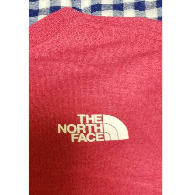 THE NORTH FACE(ザノースフェイス)のyunatsu様専用 THE NORTH FACE ラズベリー150 キッズ/ベビー/マタニティのキッズ服女の子用(90cm~)(Tシャツ/カットソー)の商品写真